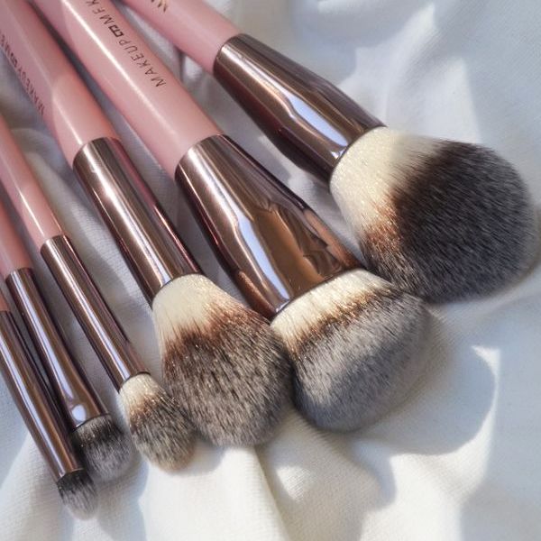 Pretty Pink Brush Set Pretty Pink Brush Set